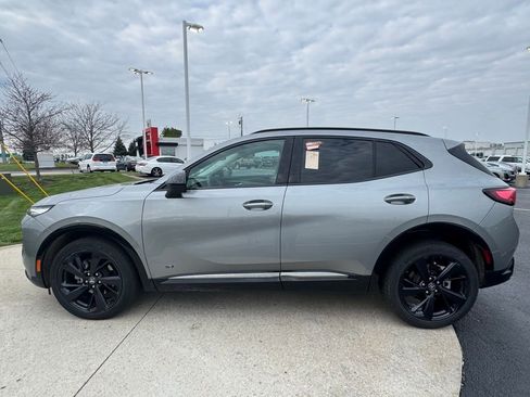 Used 2025 Buick Envision Sport Touring image 4