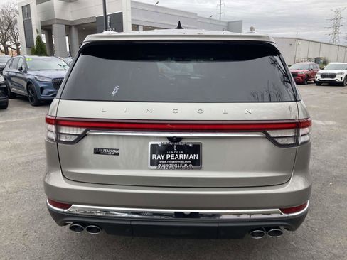 Used 2023 Lincoln Aviator Reserve w/ Equipment Group 201A image 6
