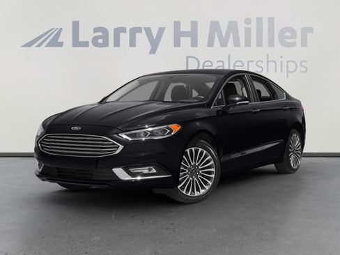 Used 2017 Ford Fusion Titanium FWD image 1