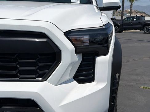 New 2026 Toyota Tacoma TRD Off-Road AWD/4WD image 13