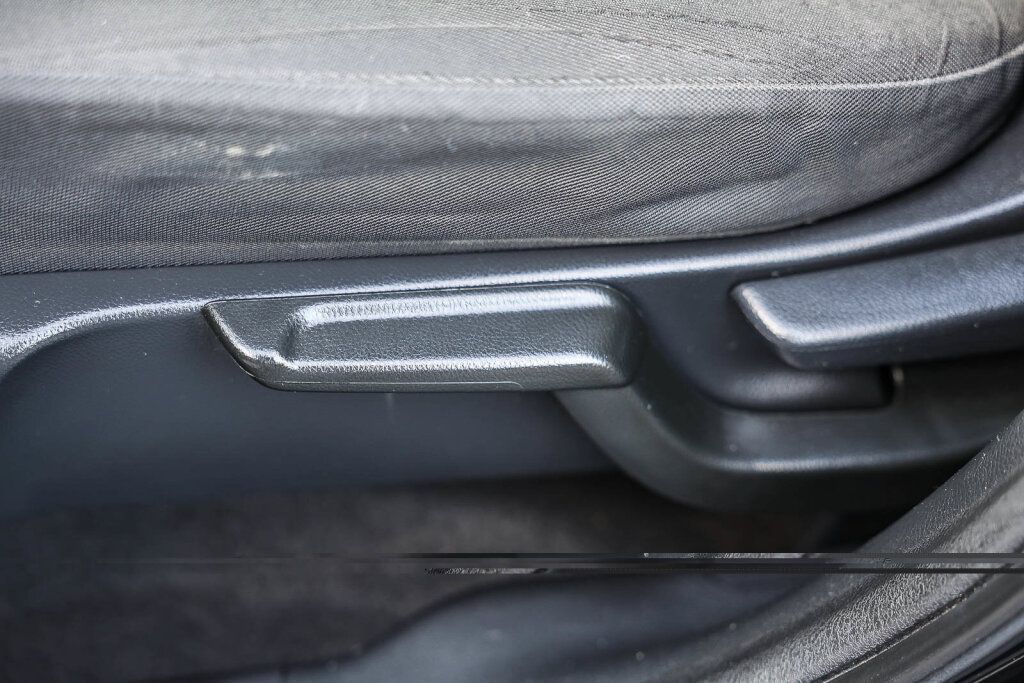 Used 2019 Honda HR-V LX image 10
