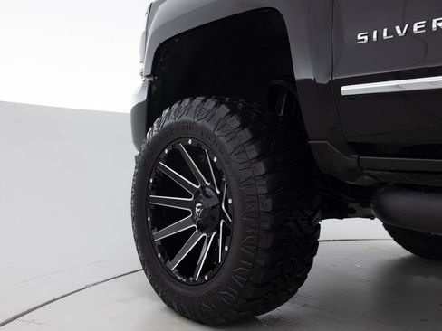 Used 2017 Chevrolet Silverado 1500 LTZ Z71 w/ LTZ Plus Package image 17