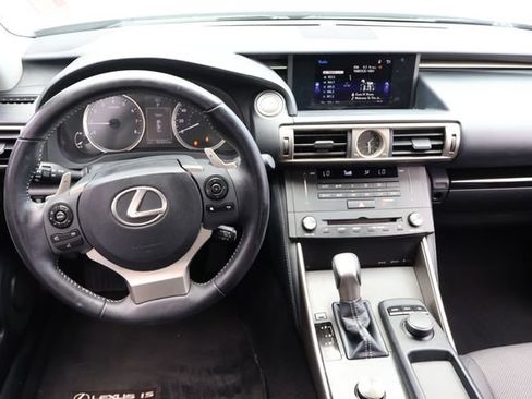 Used 2016 Lexus IS 200t RWD image 18