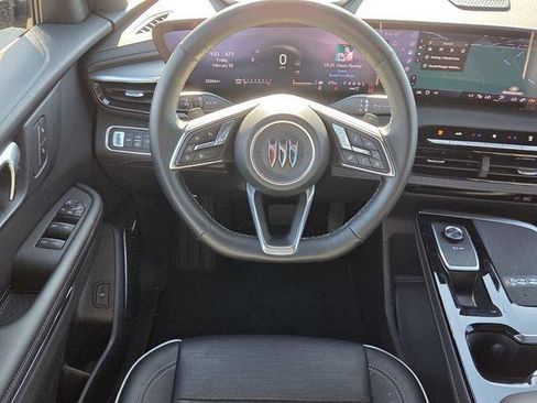 Used 2025 Buick Enclave Sport Touring image 22