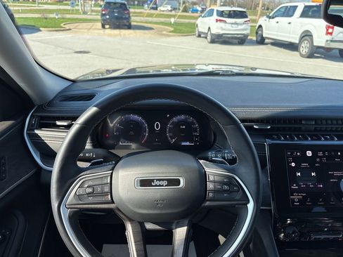 Used 2021 Jeep Grand Cherokee L Limited image 34