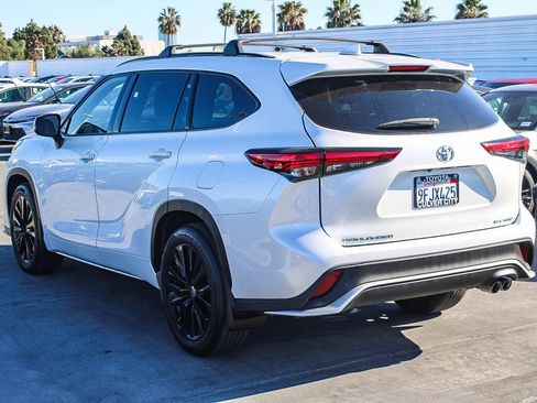 Certified 2023 Toyota Highlander XSE image 7