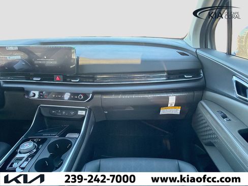 New 2026 Kia Carnival SX image 16