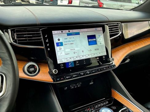 Used 2024 Jeep Grand Wagoneer L Series III image 8