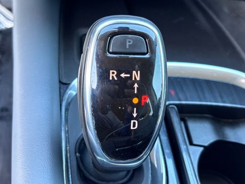 Used 2019 Buick Enclave Premium AWD/4WD image 29