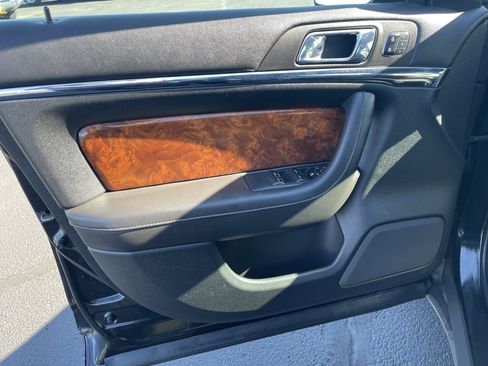 Used 2014 Lincoln MKS AWD w/ Equipment Group 101A image 11