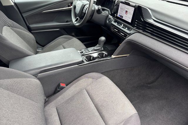Used 2025 Toyota Camry LE FWD image 19