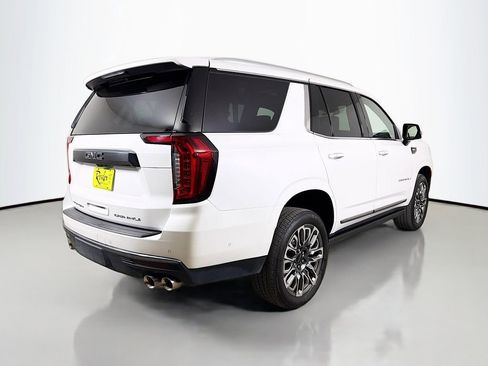 Used 2024 GMC Yukon Denali Ultimate AWD/4WD image 6