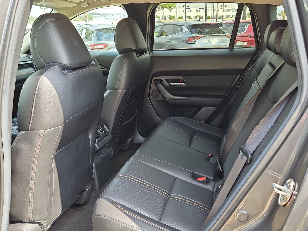 Used 2025 MAZDA CX-50 AWD 2.5 Hybrid w/ Premium Pkg image 28