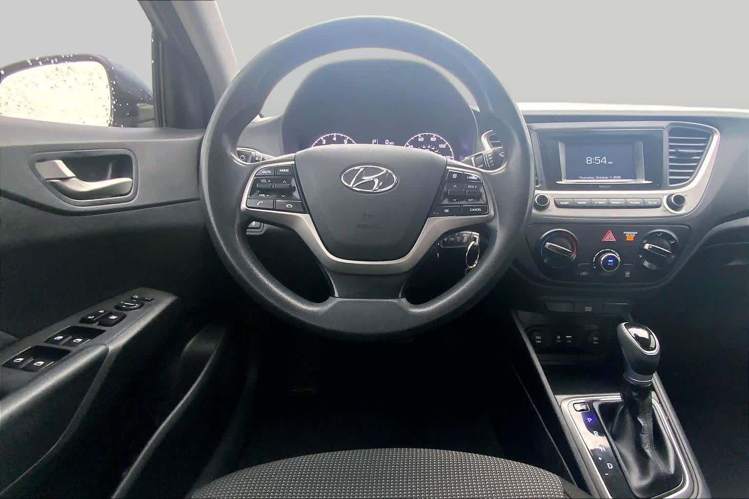 Used 2020 Hyundai Accent SE FWD image 6