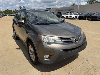 Used 2015 Toyota RAV4 XLE AWD/4WD video 2