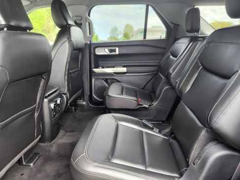Certified 2023 Ford Explorer XLT w/ Equipment Group 202A AWD/4WD image 16