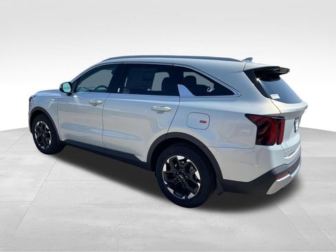 New 2026 Kia Sorento S FWD image 3
