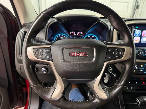 Used 2017 GMC Canyon Denali image 39