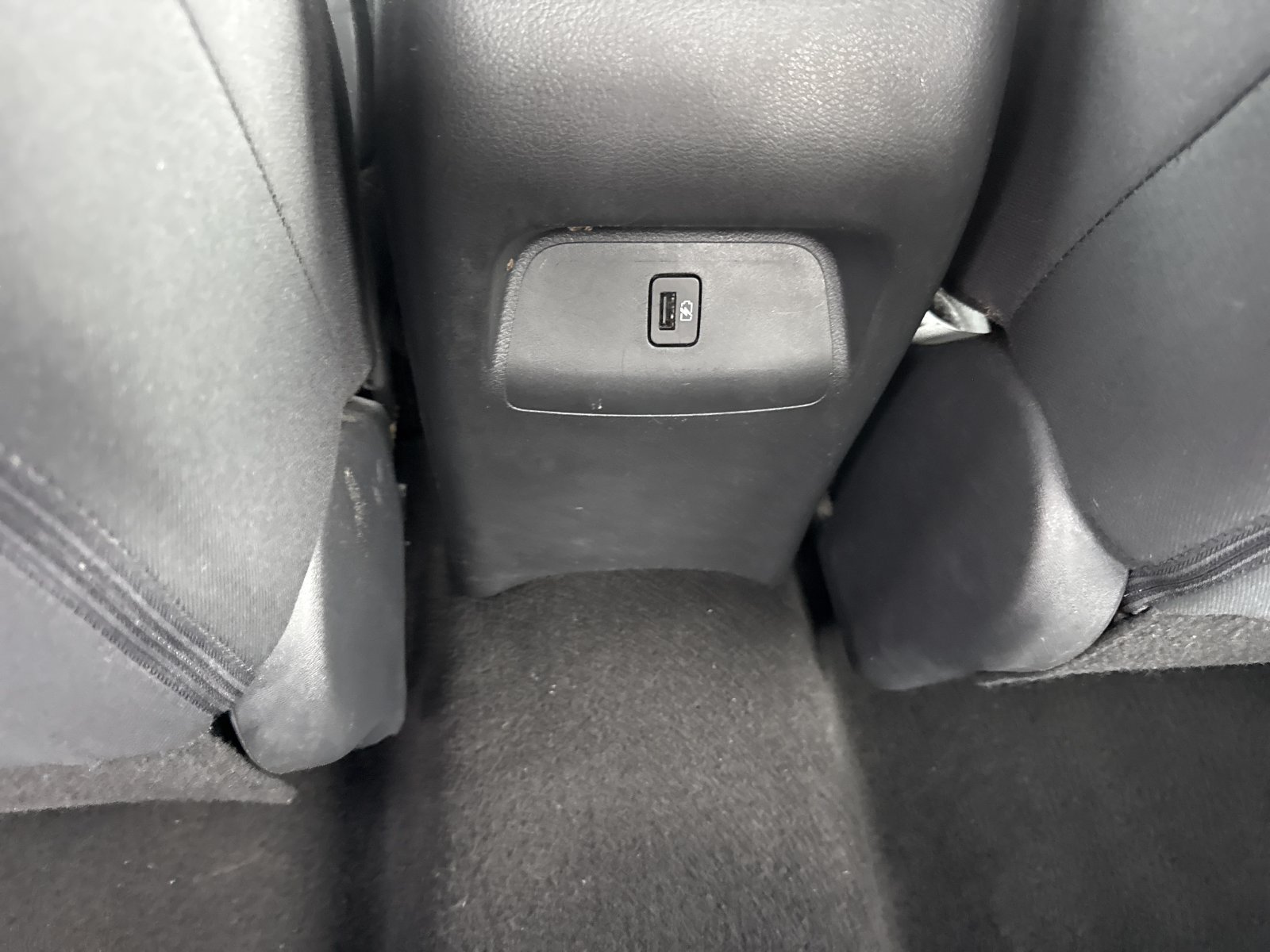 Used 2024 Nissan Sentra SV FWD image 11