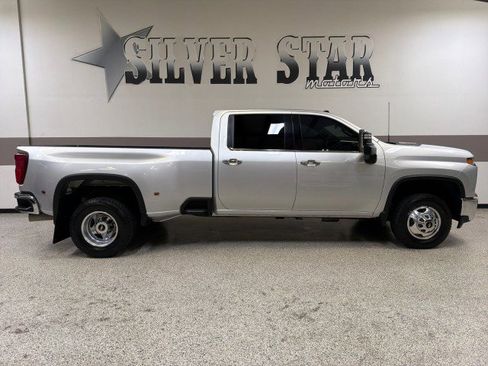 Used 2021 Chevrolet Silverado 3500 LTZ w/ LTZ Texas Edition image 27
