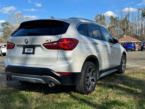 Used 2018 BMW X1 sDrive28i image 2