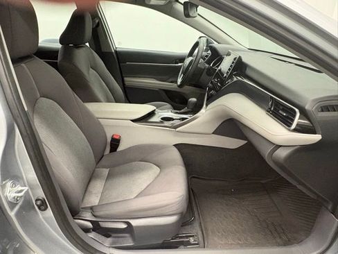 Used 2024 Toyota Camry LE w/ Convenience Package FWD image 26