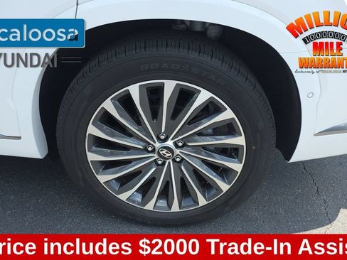 Used 2025 Hyundai Palisade Calligraphy FWD image 11