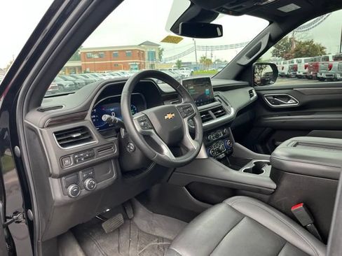 Used 2023 Chevrolet Tahoe LT w/ LT Signature Plus Package RWD image 6