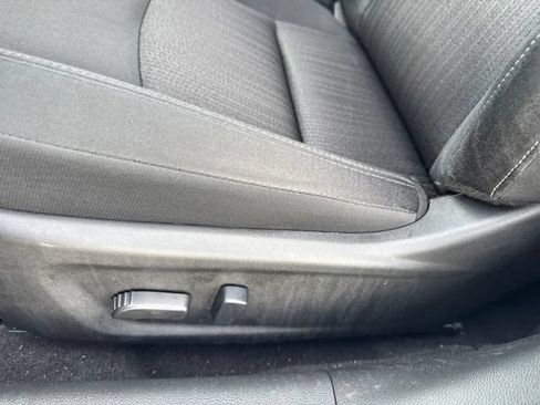 Used 2025 Nissan Altima 2.5 SV FWD image 15