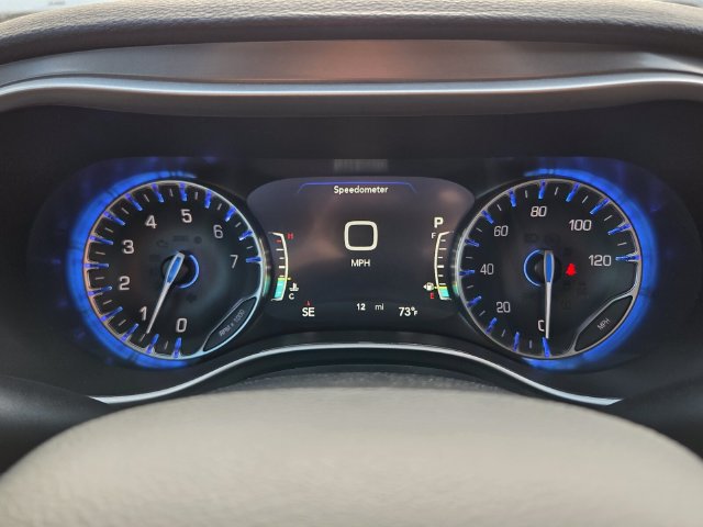 New 2027 Chrysler Pacifica Select FWD image 30