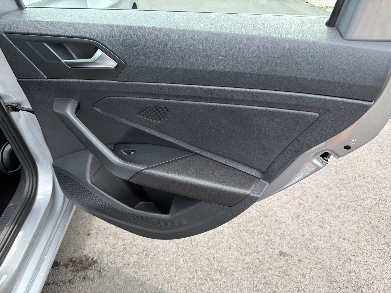 Used 2024 Volkswagen Jetta SE FWD image 16
