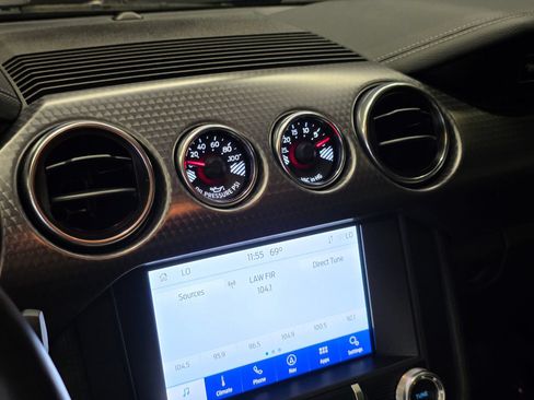 Used 2020 Ford Mustang GT Premium w/ GT Performance Package RWD image 25