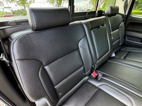 Used 2018 Chevrolet Silverado 1500 LTZ Z71 w/ LTZ Plus Package AWD/4WD image 15