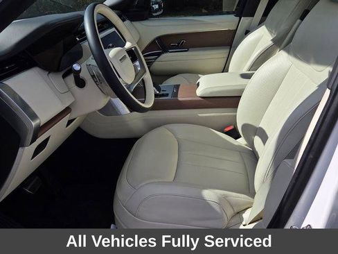 Used 2024 Land Rover Range Rover Autobiography image 17