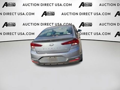 Used 2019 Hyundai Elantra SE FWD image 20