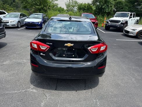 Used 2017 Chevrolet Cruze LS FWD image 2
