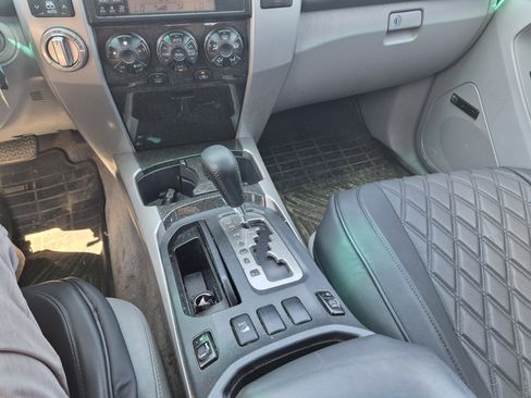 Used 2004 Toyota 4Runner Limited AWD/4WD image 23