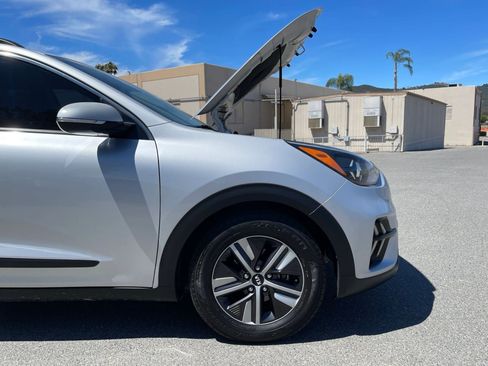 Used 2020 Kia Niro EX Premium w/ Paint Protection Package FWD image 33