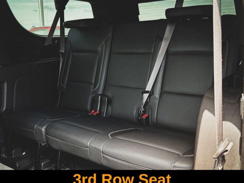 Used 2021 GMC Yukon XL Denali w/ Denali Premium Package AWD/4WD image 28