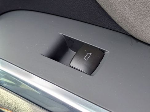 New 2026 Chevrolet Traverse LT image 36