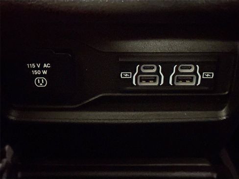 Used 2022 Jeep Grand Cherokee L Overland w/ MOPAR Finishing Package AWD/4WD image 37