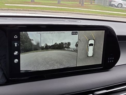 Used 2025 Hyundai Palisade SEL FWD image 23