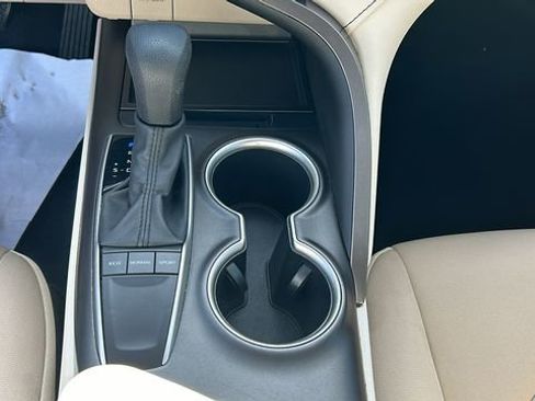 Used 2024 Toyota Camry LE image 21