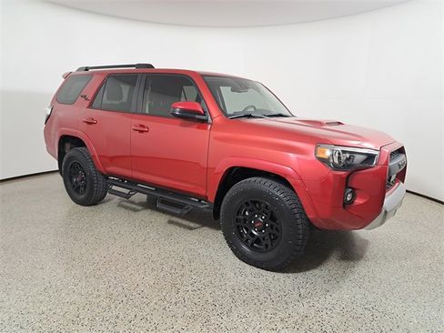 Used 2022 Toyota 4Runner TRD Off-Road image 4