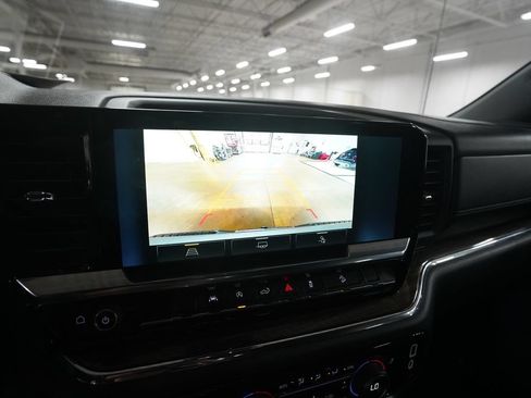 Used 2023 Chevrolet Silverado 1500 LT Trail Boss w/ Convenience Package II AWD/4WD image 29