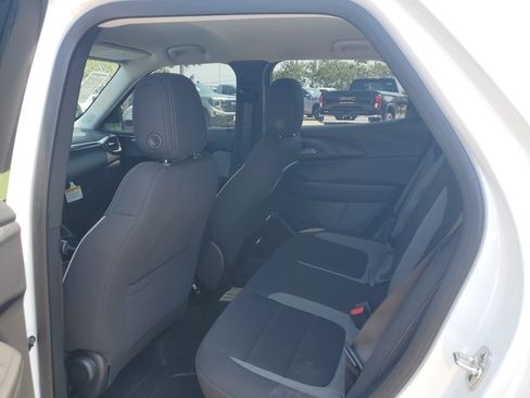 New 2026 Chevrolet TrailBlazer LT w/ Driver Confidence Package FWD image 15