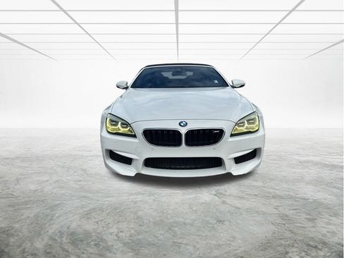 Used 2016 BMW M6 Convertible image 9