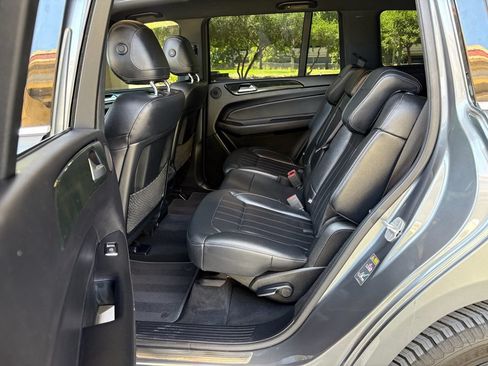 Used 2017 Mercedes-Benz GLS 450 4MATIC image 24