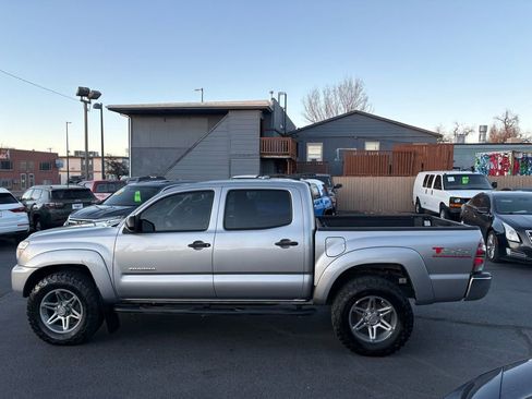 Used 2014 Toyota Tacoma 4x4 Double Cab w/ SR5 Package image 5