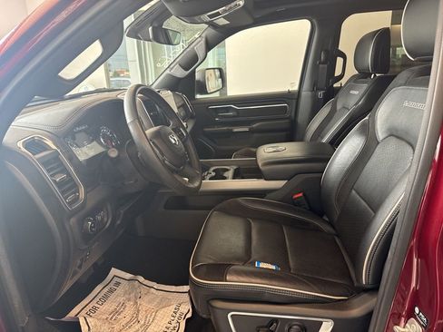 Used 2025 RAM 1500 Laramie w/ Laramie Southwest Edition AWD/4WD image 8